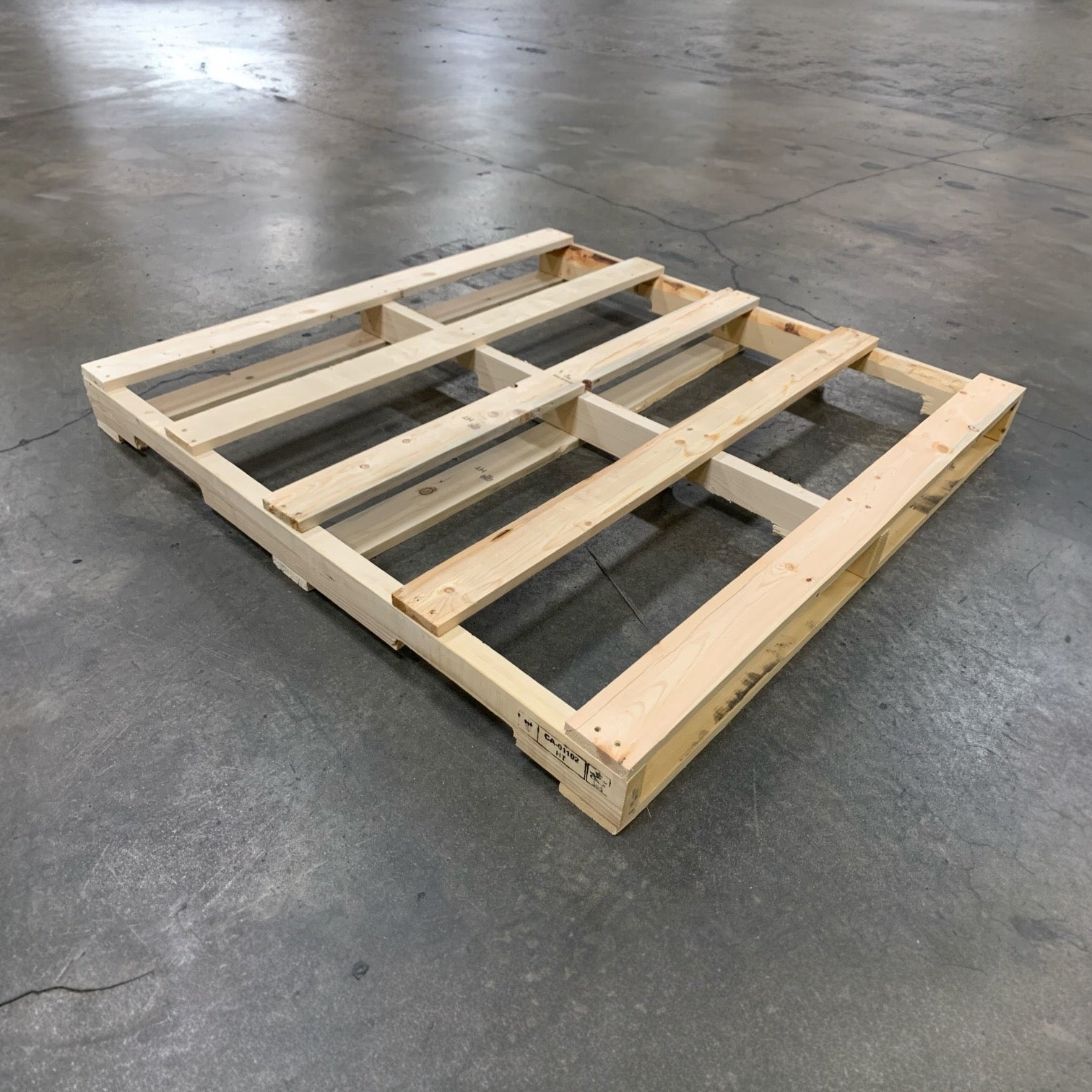 Ldn Container Pallets LDN CONTAINER (90 cubic feet) – Advantage Box Company Limited