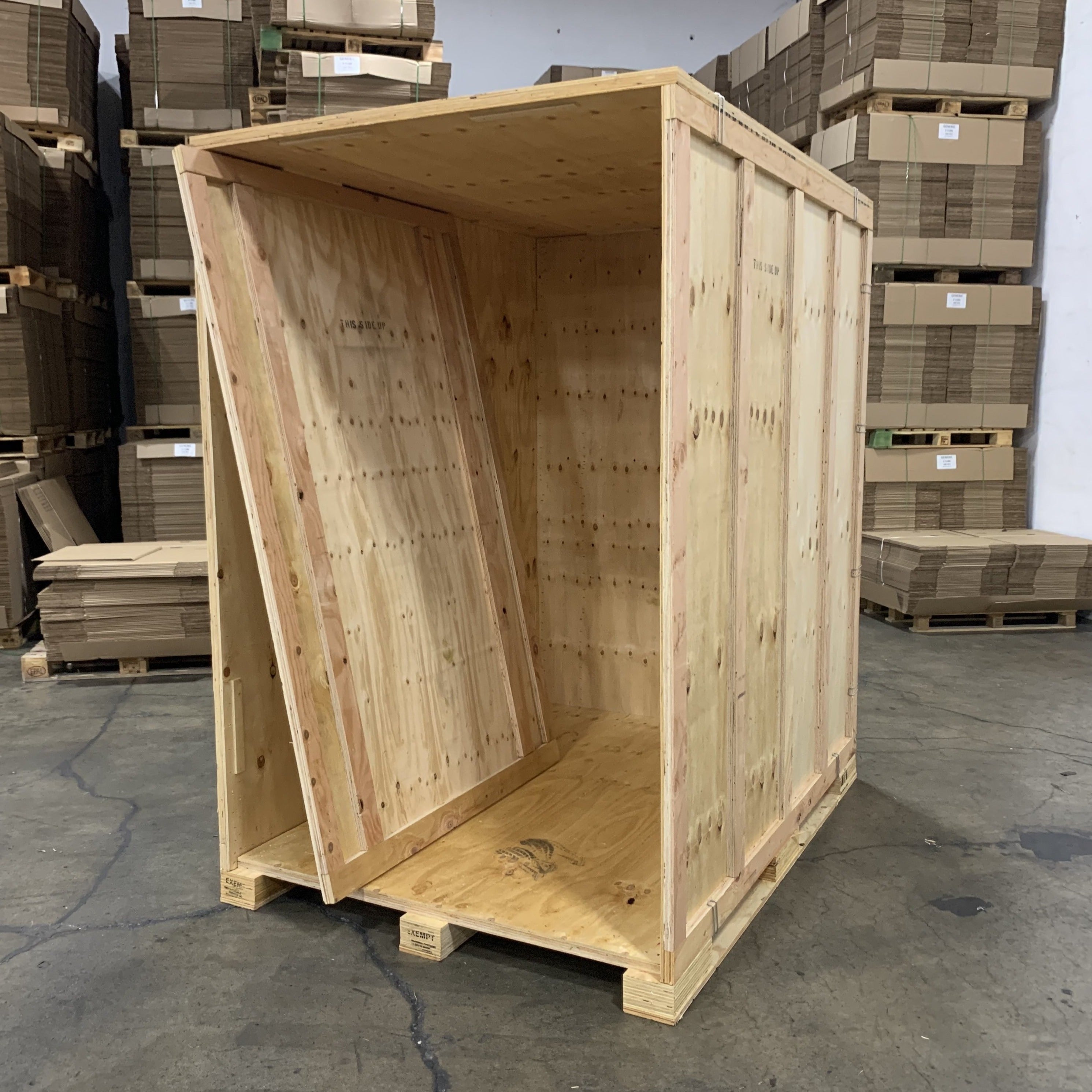Lift Vans & Storage Vaults – Advantage Box Company Limited